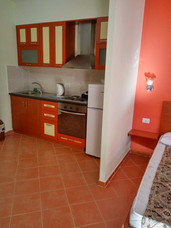 Aldom Apartments Durrës Buitenkant foto