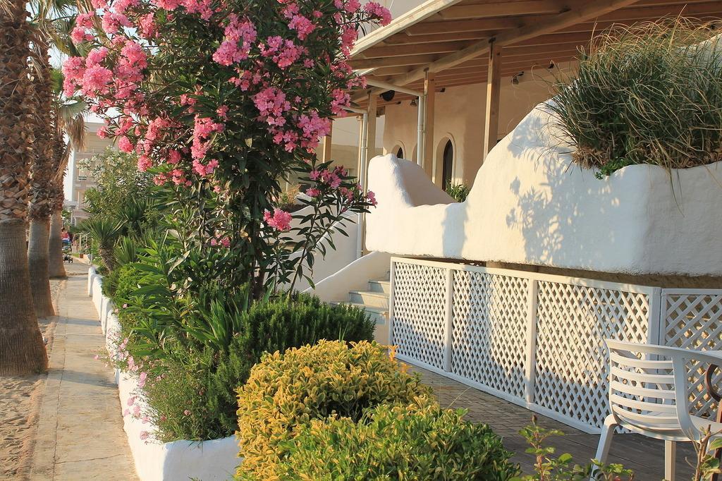 Aldom Apartments Durrës Buitenkant foto