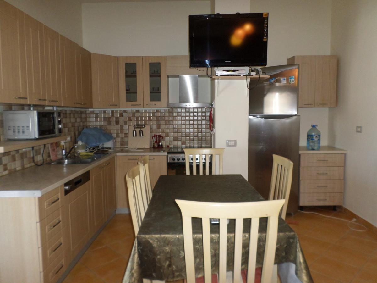 Aldom Apartments Durrës Buitenkant foto